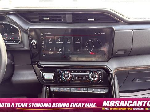 Used 2025 GMC Sierra 1500 AT4 w/ AT4 Premium Package AWD/4WD image 15