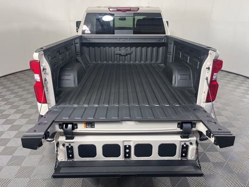 New 2026 Chevrolet Silverado 1500 High Country w/ Technology Package AWD/4WD image 6