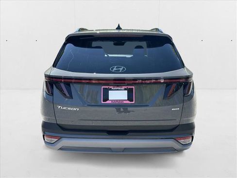 New 2026 Hyundai Tucson Limited image 8