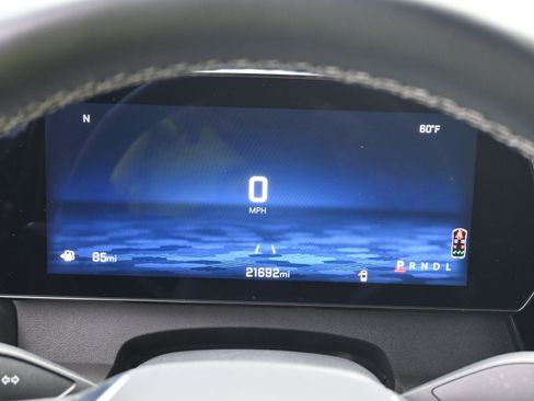 Used 2025 Chevrolet Traverse LT image 21