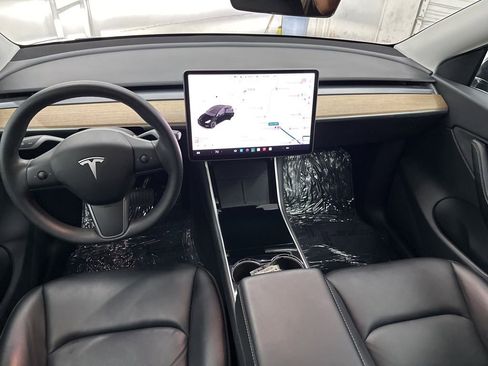 Used 2021 Tesla Model Y Long Range AWD/4WD image 15