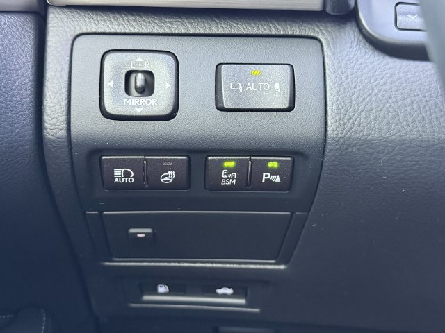 Used 2014 Lexus LS 460 L RWD image 22