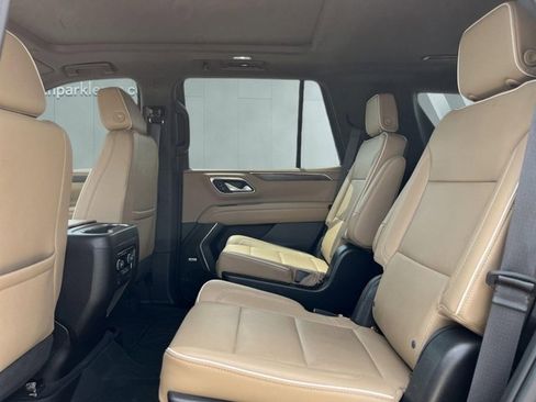 Used 2023 Chevrolet Tahoe Premier AWD/4WD image 24