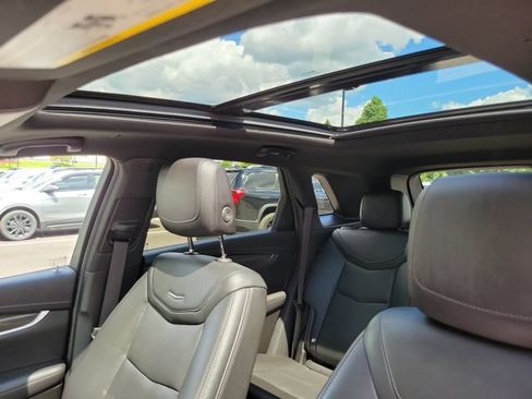 Used 2022 Cadillac XT5 Sportv w/ Technology Package AWD/4WD image 10
