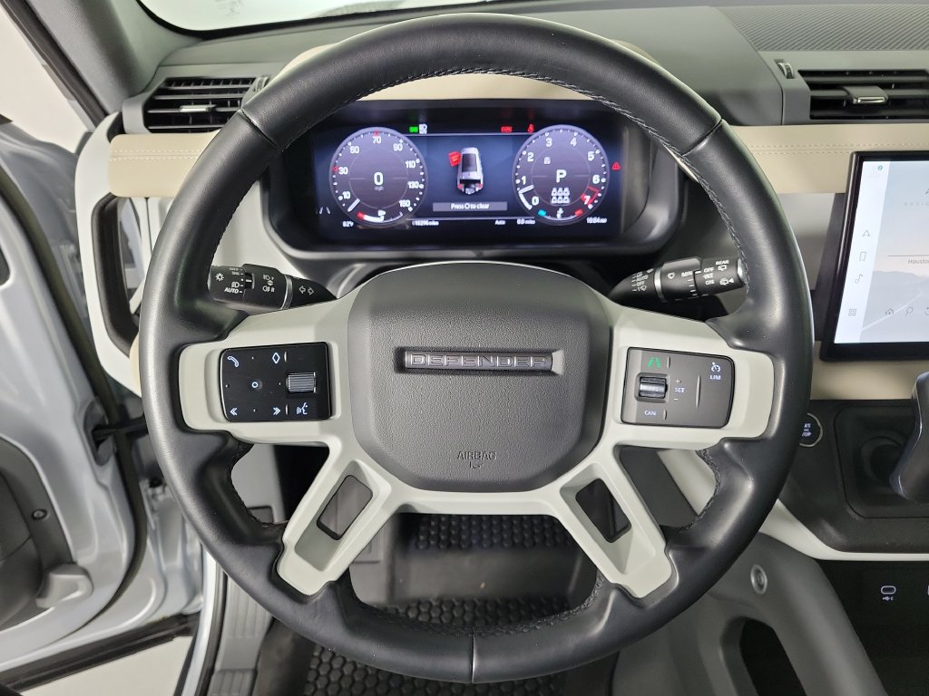 Used 2023 Land Rover Defender 130 SE AWD/4WD image 20