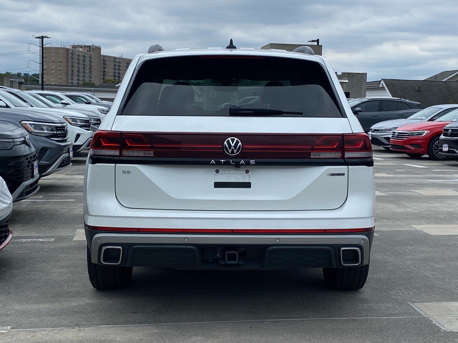 Certified 2026 Volkswagen Atlas Peak Edition AWD/4WD image 4
