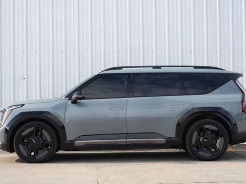 Used 2024 Kia EV9 GT-Line image 9