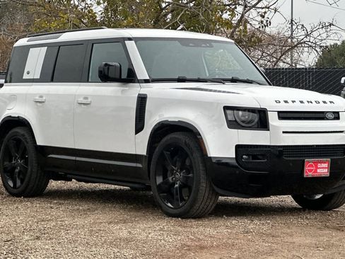 Used 2024 Land Rover Defender 110 X-Dynamic SE image 10