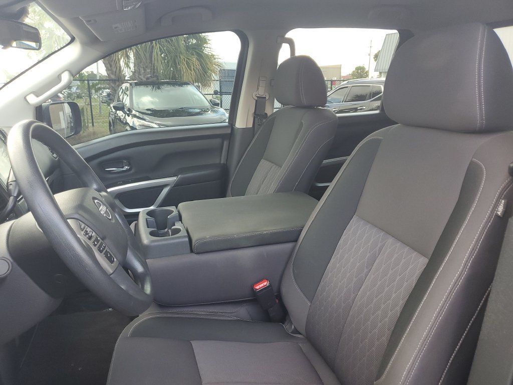Used 2023 Nissan Titan SV w/ Accessory Utility Package RWD image 22
