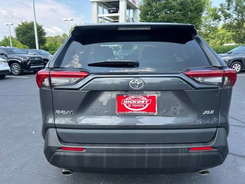 Used 2025 Toyota RAV4 XLE w/ Convenience Package FWD image 8