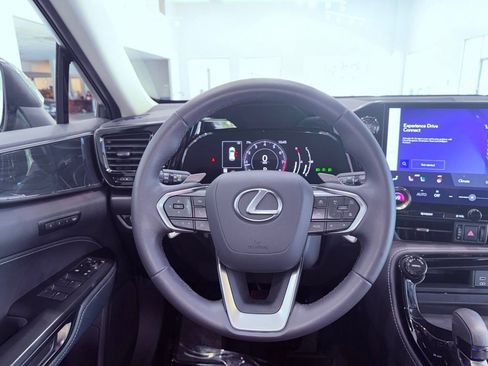 Used 2024 Lexus NX 250 FWD w/ Cold Area Package image 18