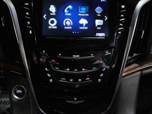 Used 2019 Cadillac Escalade ESV Luxury image 31