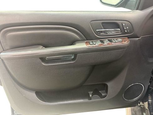 Used 2014 GMC Sierra 2500 Denali w/ Suspension Package, Off-Road image 13