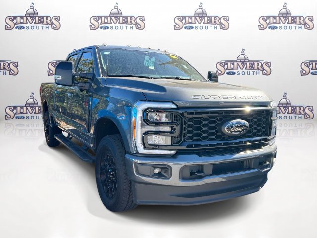 Used 2026 Ford F250 Lariat w/ Black Appearance Package AWD/4WD image 1