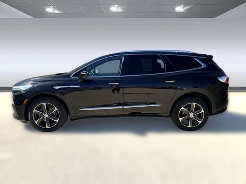 Used 2022 Buick Enclave Essence w/ Experience Buick Package image 2