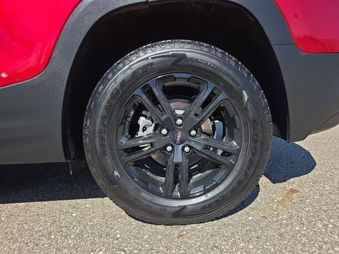 Used 2023 GMC Terrain AT4 image 32