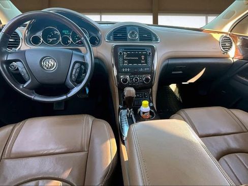 Used 2017 Buick Enclave Premium image 16