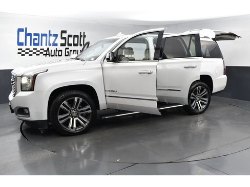 Used 2019 GMC Yukon Denali w/ Denali Ultimate Package AWD/4WD image 26