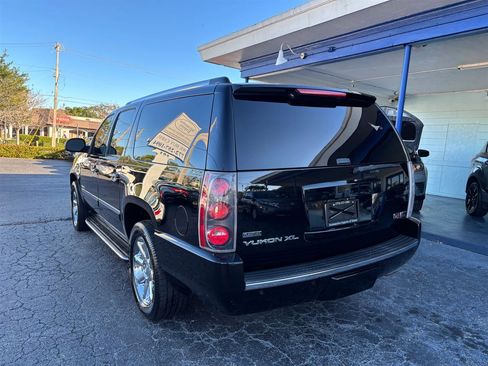 Used 2012 GMC Yukon XL Denali image 3