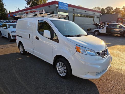 Used 2019 Nissan NV200 SV w/ Navigation Package image 7