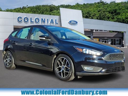 Used 2018 Ford Focus SEL w/ Cold Weather Package image 1