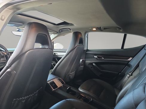 Used 2014 Porsche Panamera image 13