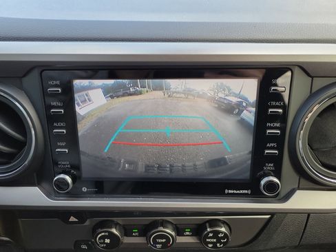 Used 2020 Toyota Tacoma SR5 image 31