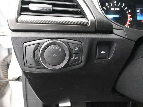 Used 2017 Ford Fusion SE image 28