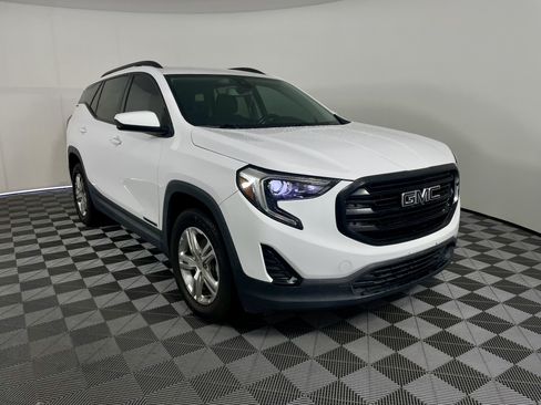 Used 2020 GMC Terrain SLE w/ Driver Convenience Package AWD/4WD image 8