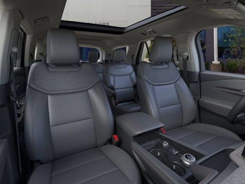 New 2026 Ford Explorer Active w/ Active Comfort Package AWD/4WD image 11