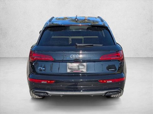Certified 2025 Audi Q5 2.0T Premium image 7