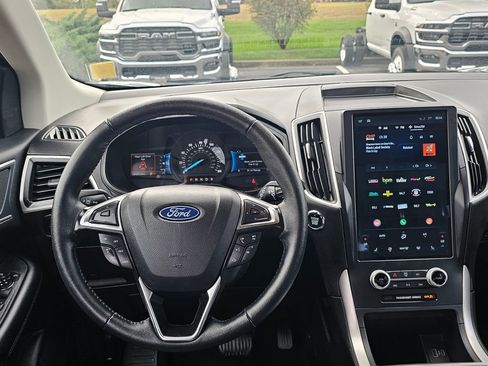 Used 2024 Ford Edge SEL image 33