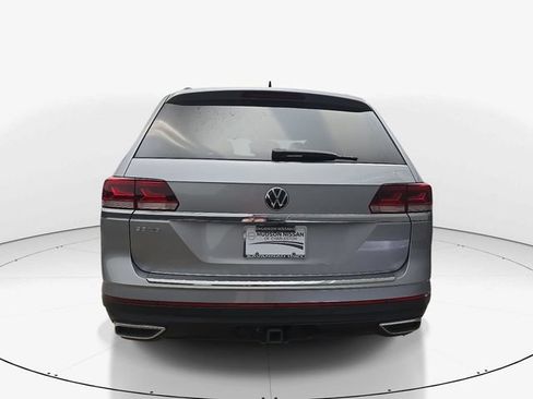 Used 2023 Volkswagen Atlas SE w/ Panoramic Sunroof Package FWD image 7
