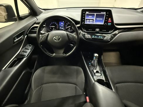 Used 2019 Toyota C-HR XLE FWD image 19