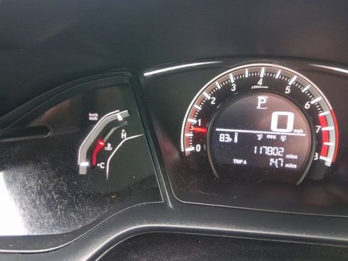 Used 2018 Honda Civic Sport image 24