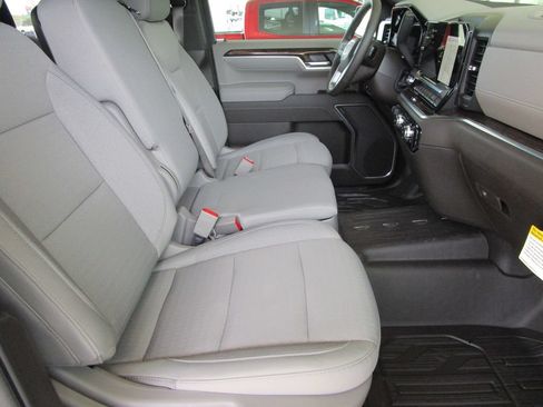 Used 2026 GMC Sierra 1500 SLE AWD/4WD image 28