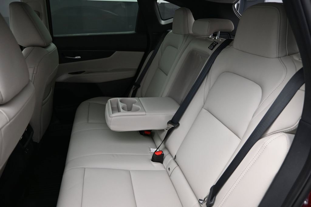 Certified 2026 Nissan Murano SV AWD/4WD image 17