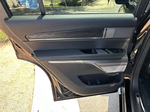 Used 2026 Cadillac Vistiq Luxury w/ LPO, Floor Liner Package AWD/4WD image 33
