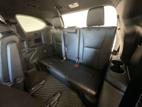 Used 2022 Toyota Highlander XSE AWD/4WD image 24