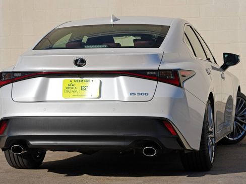 Used 2022 Lexus IS 300 w/ Premium Package RWD image 5
