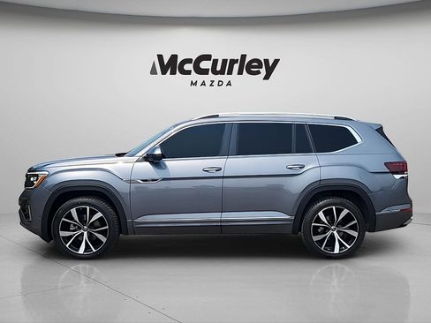 Used 2024 Volkswagen Atlas SEL Premium R-Line AWD/4WD image 4