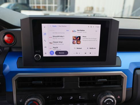 Used 2024 Toyota Tacoma TRD Off-Road image 24