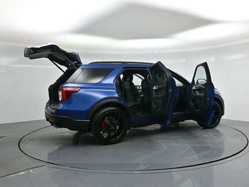 Used 2020 Ford Explorer ST w/ ST Street Pack image 4
