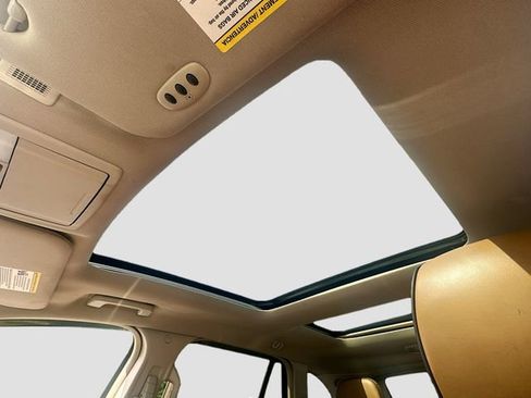 Used 2015 Lincoln MKX AWD w/ Equipment Group 102A image 22