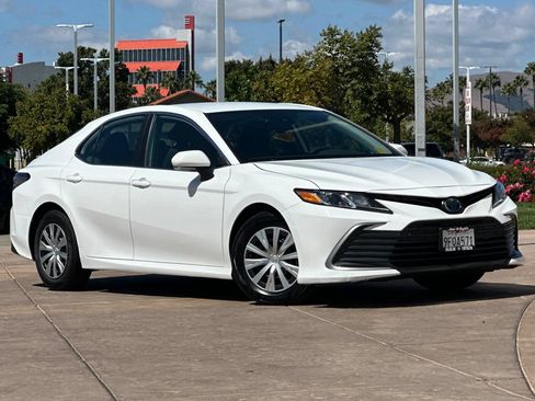 Certified 2023 Toyota Camry LE FWD image 2
