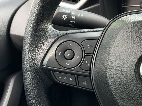 Used 2025 Toyota Corolla LE image 22