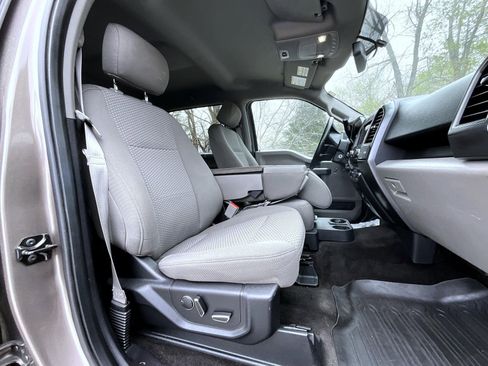 Used 2018 Ford F150 XLT w/ Equipment Group 302A Luxury AWD/4WD image 17