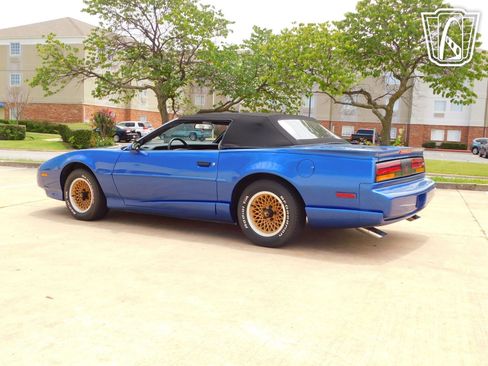Used 1991 Pontiac Firebird Convertible RWD image 30
