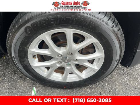 Used 2017 Jeep Cherokee Latitude w/ Comfort & Sound Group image 19