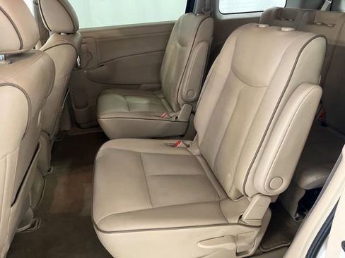Used 2016 Nissan Quest SL FWD image 18